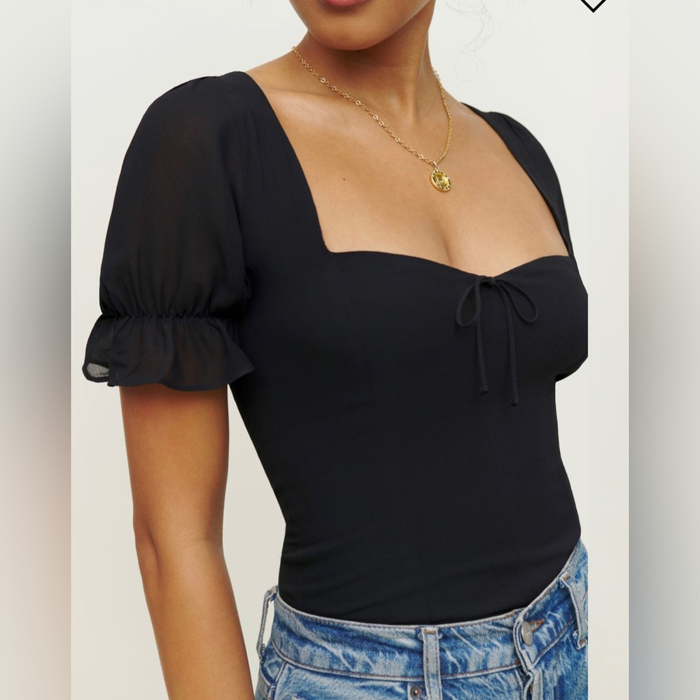 The Reformation Delevan in black size 8